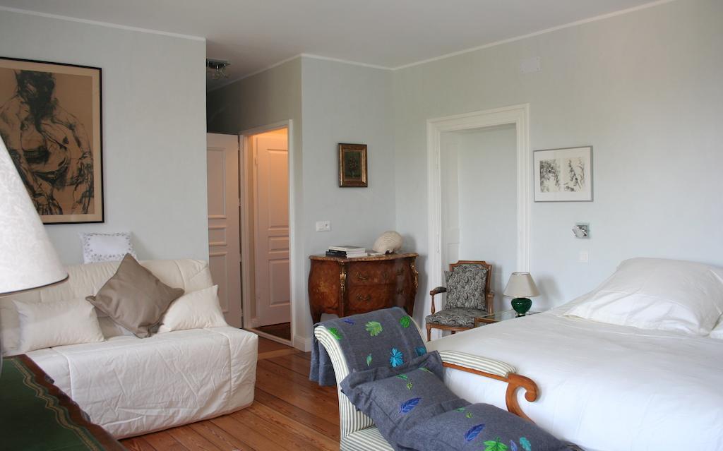 Chambres D'Hotes Les Chalands Саргемин Екстериор снимка